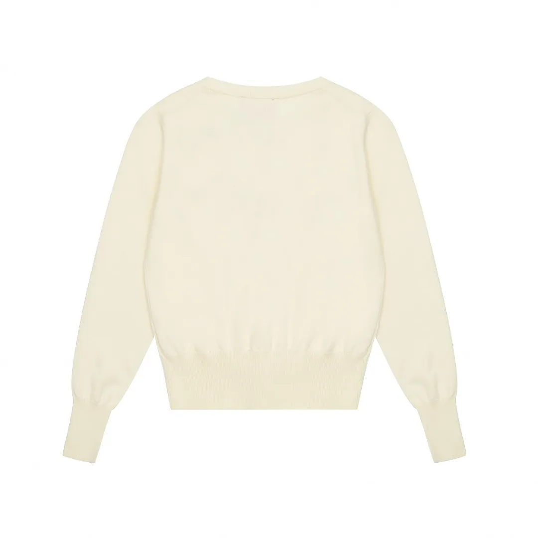 VIVI115 # vivienne west wood Vivienne classic knitted sweater wool cardigan 2024 autumn latest style Exclusive and highest quality on the entire network Order with confidence - 🧩 15% merino cotton wool 85% wool blend 🧩Correct Italian 🇮🇹100% wool washed wheat logo 🧩Original purchase, real mold opening 🧩Original purchase records and comparison pictures can be provided. Place your order with confidence. 🧩Instant sale of all Taobao 300+ versions. The purchasing quality is excellent. It is definitely not a copywriter party. It is a real good product. The real product far exceeds the budget. Size: S -M- L. Color: black, white, light green, purple, apricot.